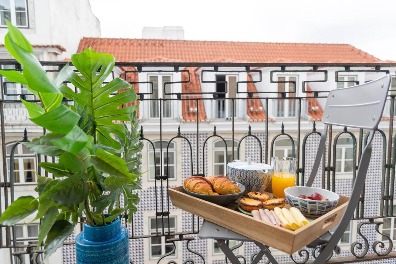 Heart Of Lisbon Private Room With Balcony Exteriör bild